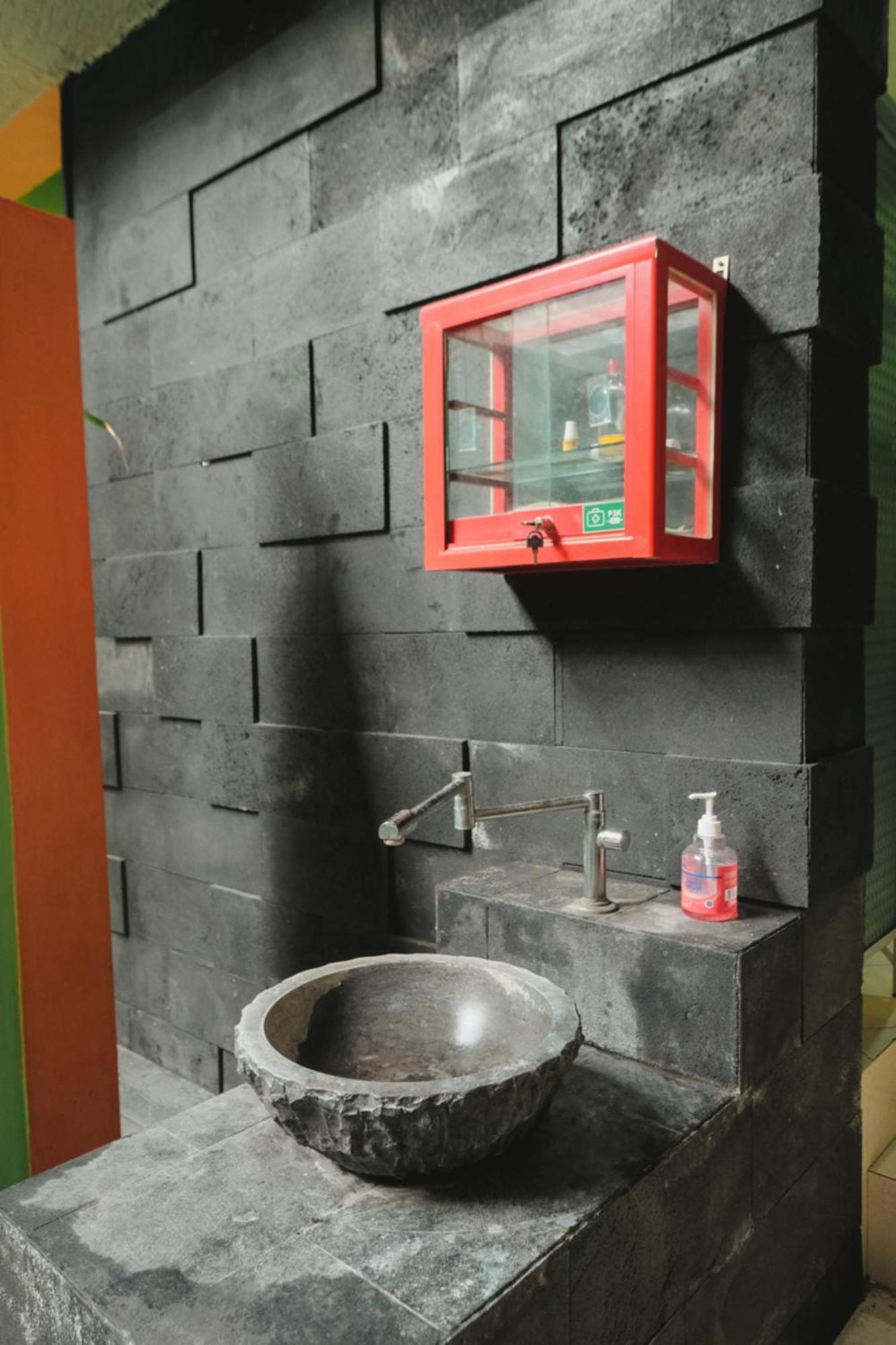 Homestay Simply Homy Jogja Dekat Gembira Loka Zoo Jogjacarta Exterior foto